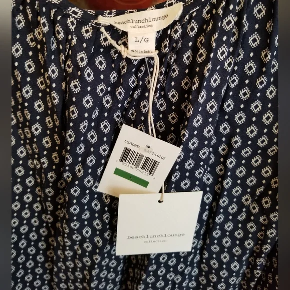 BeachLunchLounge boho cold shoulder top - Picture 3 of 4